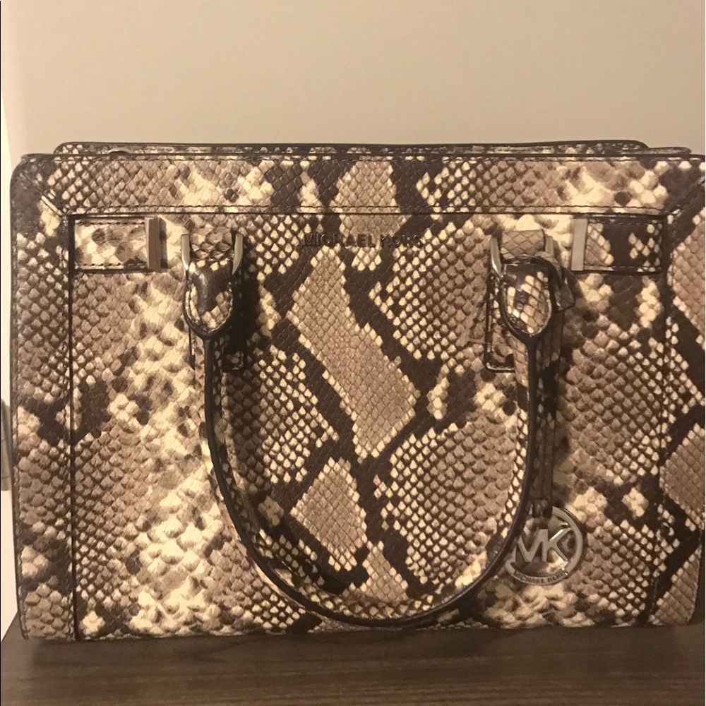MK Dillon purse